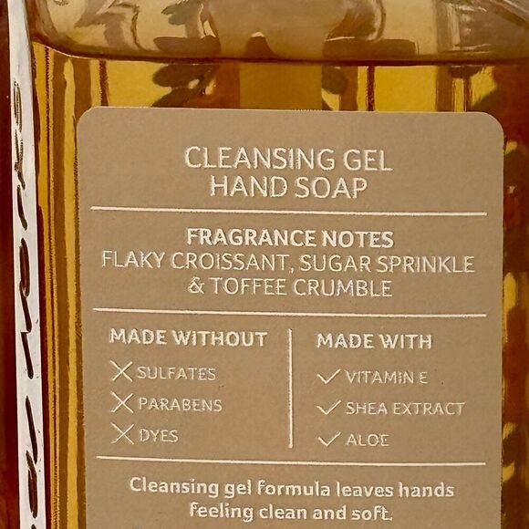 Bath & Body Works Winter Hand Soaps Strawberry Snowflakes Baking Spirits Bright - Picture 6 of 6